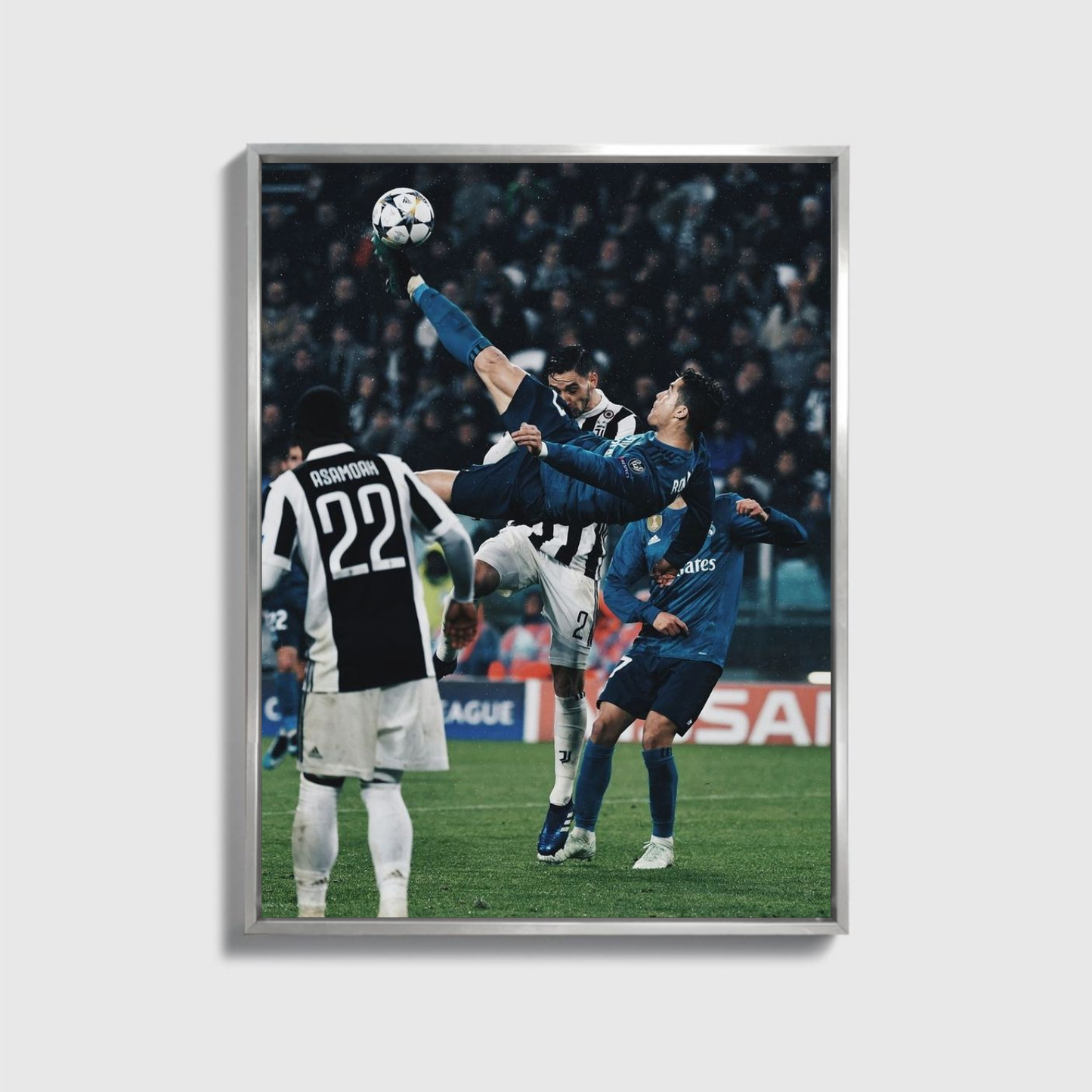 Cristiano Ronaldo schießt ein Tor